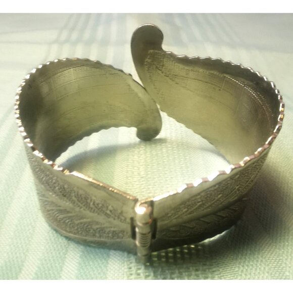 Leaf Feather Design Vintage Silver Tone Hinged Cuff Bracelet  7.5 Boho Statement - Picture 2 of 11